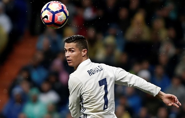 Cristiano Ronaldo agrees new Real Madrid deal