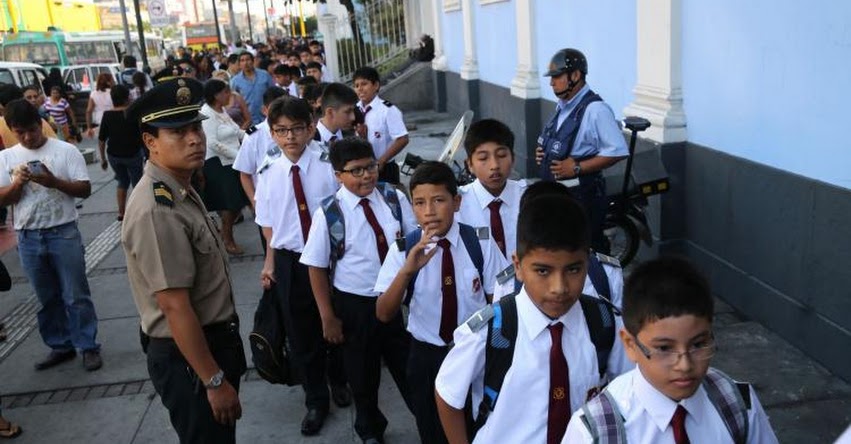 MINEDU: Más de 8 millones y medio de escolares vuelven hoy a las aulas - www.minedu.gob.pe MINEDU: Más de 8 millones y medio de escolares vuelven hoy a las aulas - www.minedu.gob.pe