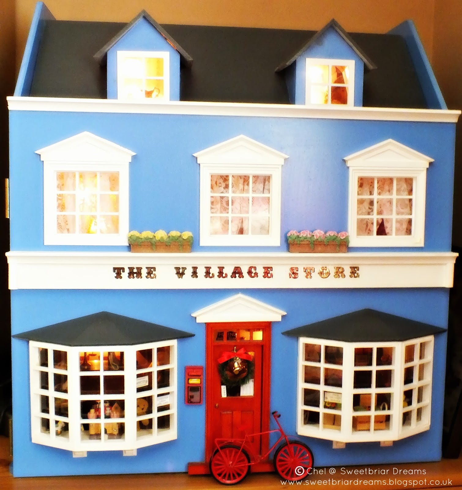 Sweetbriar Dreams Advent Calendar Door 12 The Decorated House