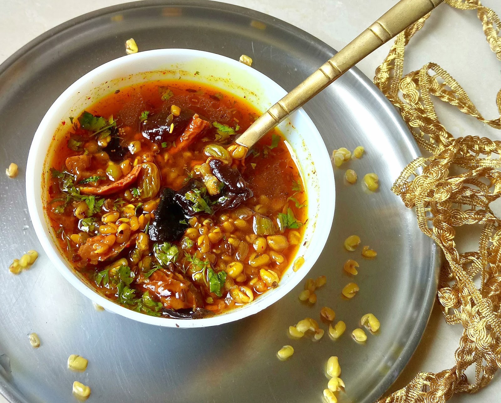 Life's little treasures Sprouted Fenugreek seeds curry Khatti Meethi