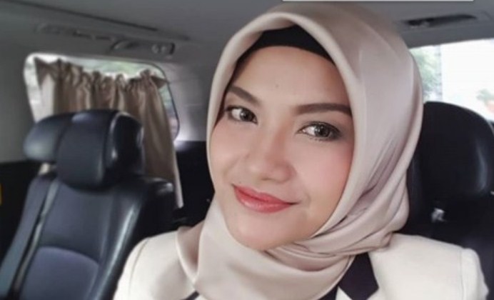 tina talisa hijab presenter berita tina talisa putuskan berhijab inilah tina talisa hijab presenter berita tina talisa putuskan berhijab inilah