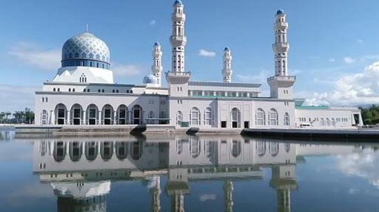 Sabah masjid terapung