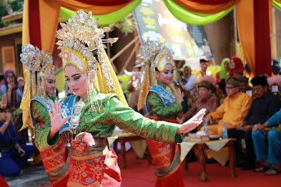 Tarian Pembukaan Festival Pulau Penyengat 2019