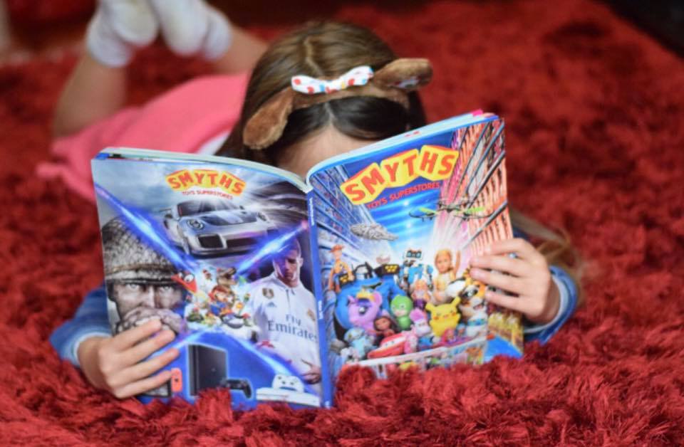 Smyths toy shop reading About Smyths Toys. Smyths Toys is a leading provider of children's entertainment products with 68 stores throughout the UK and Ireland. The company's goal is to provide consumers with an extensive range of high quality products at competitive prices.