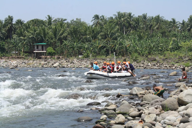 whitewater rafting in Laguna