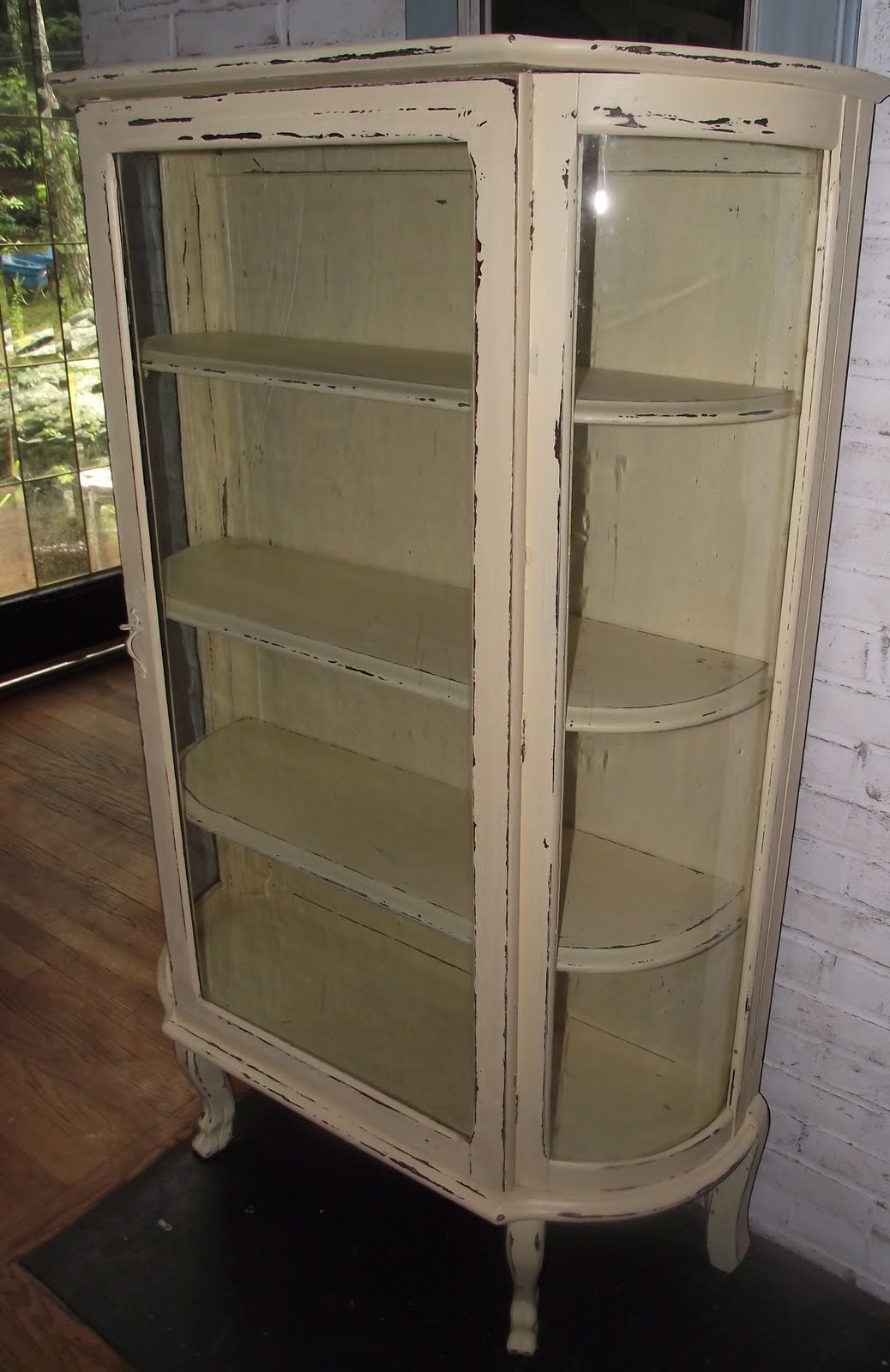 Serendipity Chic Design FINALLY...a piece of furniture! Shabby chic