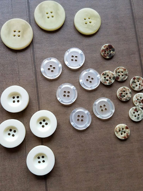 Fun DIY button card projects from Itsy Bits And Pieces Blog
