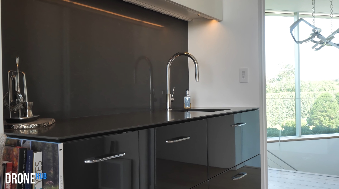 61 Interior Design Photos vs. 115 Beach Ln, Wainscott, NY Mansion Tour
