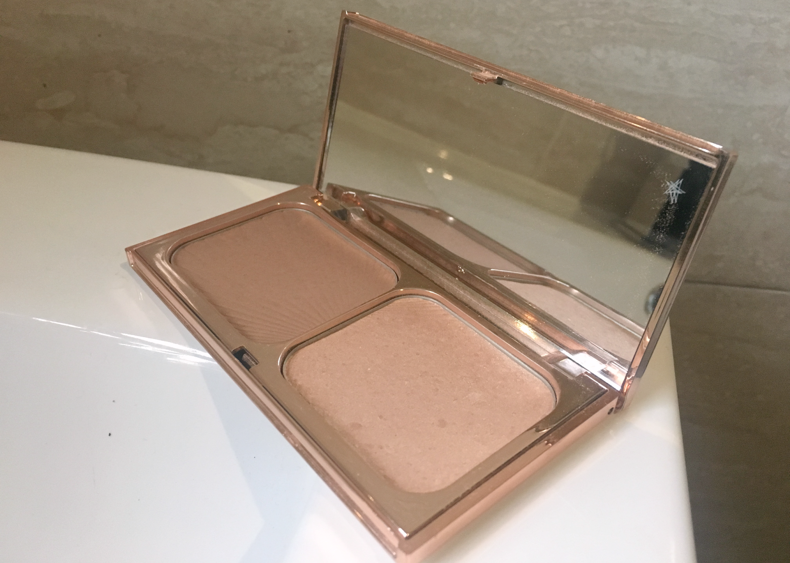 charlotte tilbury filmstar bronze and glow charlotte-tilbury-filmstar-bronze-and-glow