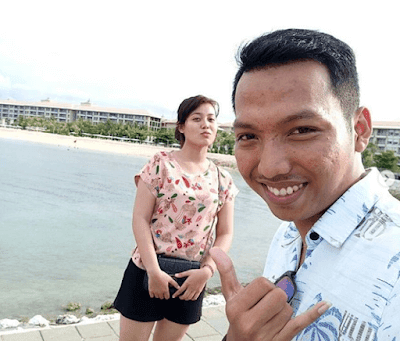 Pengunjung Pantai Geger Nusa Dua Destinasi Nusantara, nusa dua beach, pantai nusa dua, tiket masuk pantai geger, pantai geger beach bali.