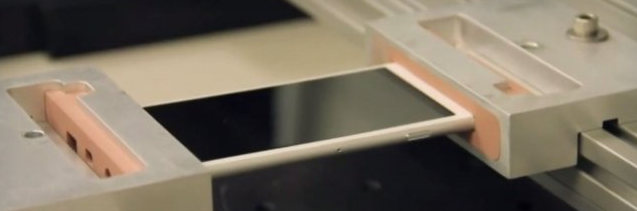 Bendgate: Apple mostra gli impianti di iPhone 6