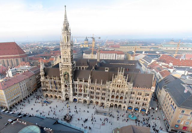 Marienplatz e Neue Rathaus em Munique Marienplatz e Neue Rathaus em Munique