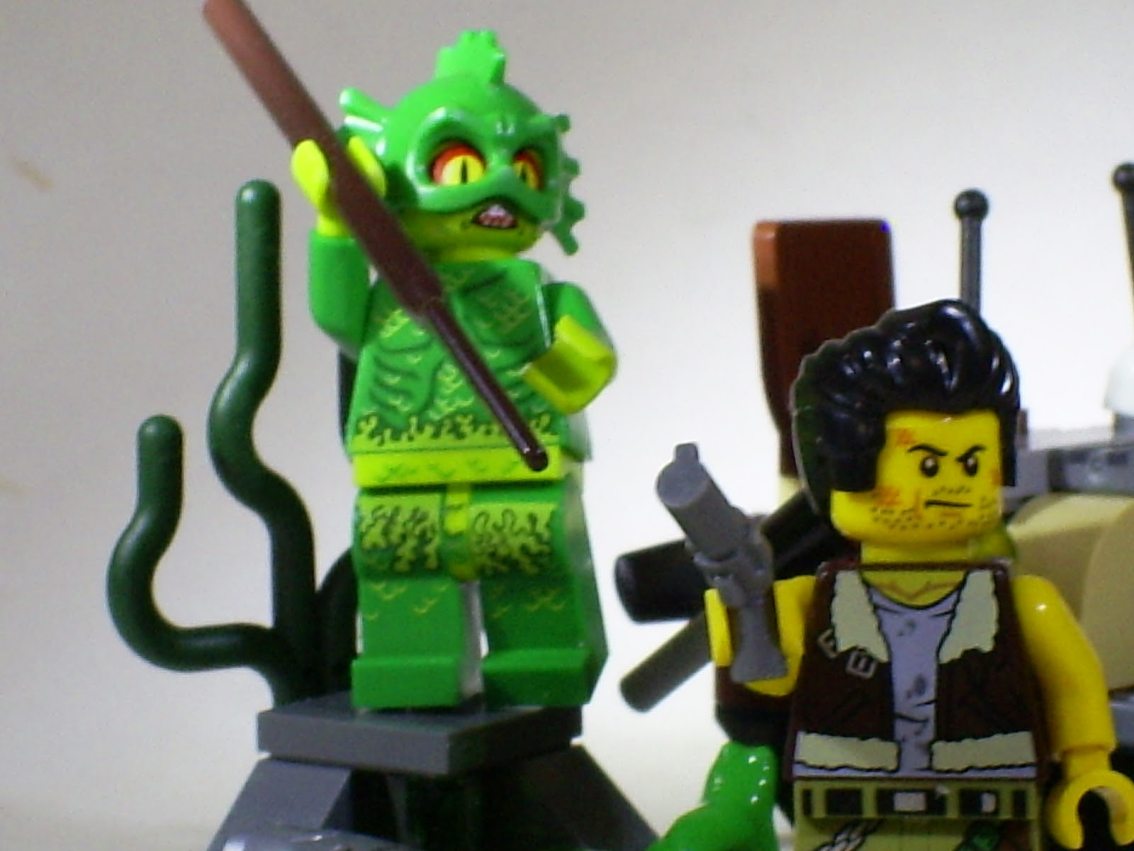 That Figures REVIEW Lego Monster Fighters The Swamp Creature