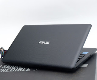 ASUS E202S ( Intel Celeron N3060 ) Fullset