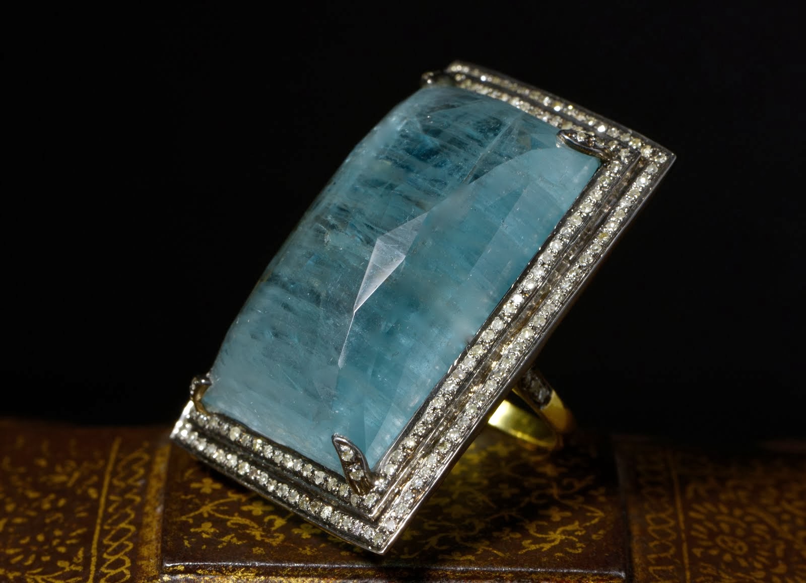 Aquamarine & Diamond ring