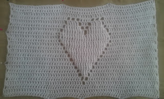 Teddy and hearts baby blanket free crochet pattern