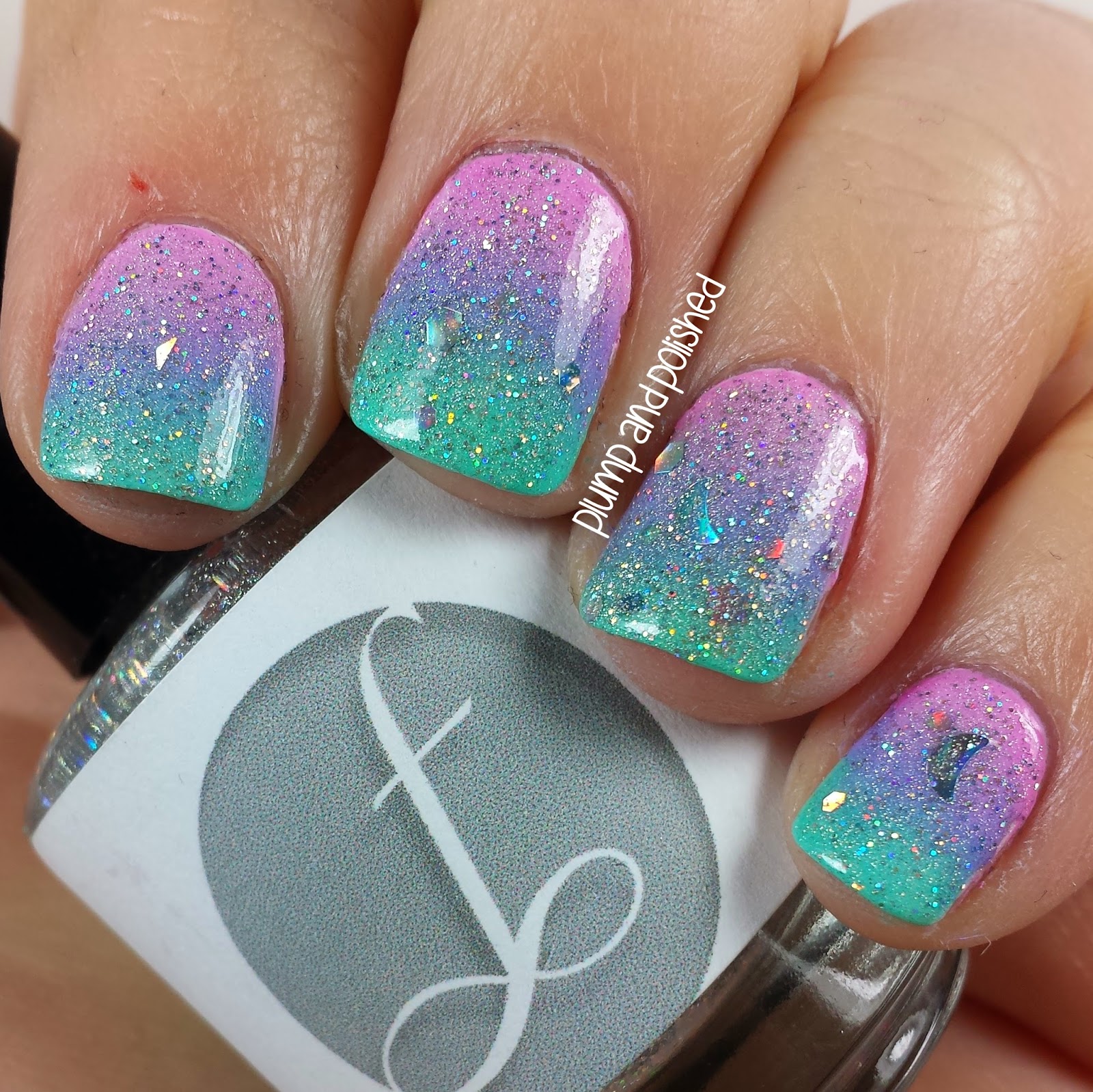 Plump and Polished: The Beauty Buffs: Pastels - Gradient Nail Art