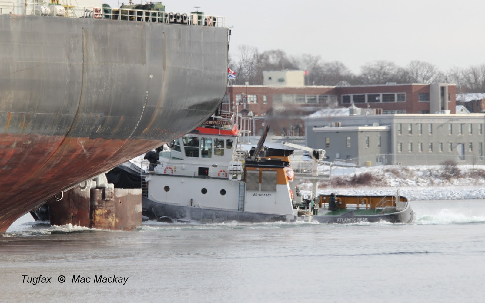 Tugfax Tugs at work, tug at rest