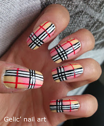 nail burberry pink gradient pattern