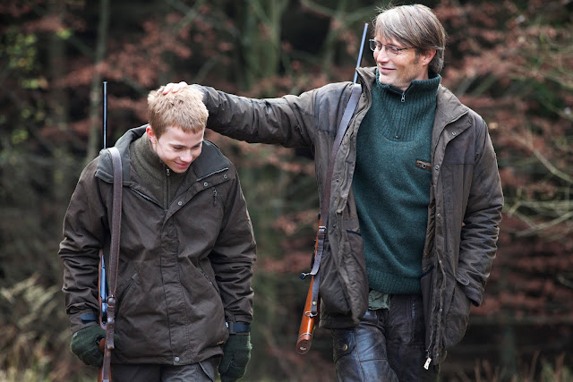 Die Jagd der cineast Filmblog Die Jagd Lukas mit seinem Sohn Markus