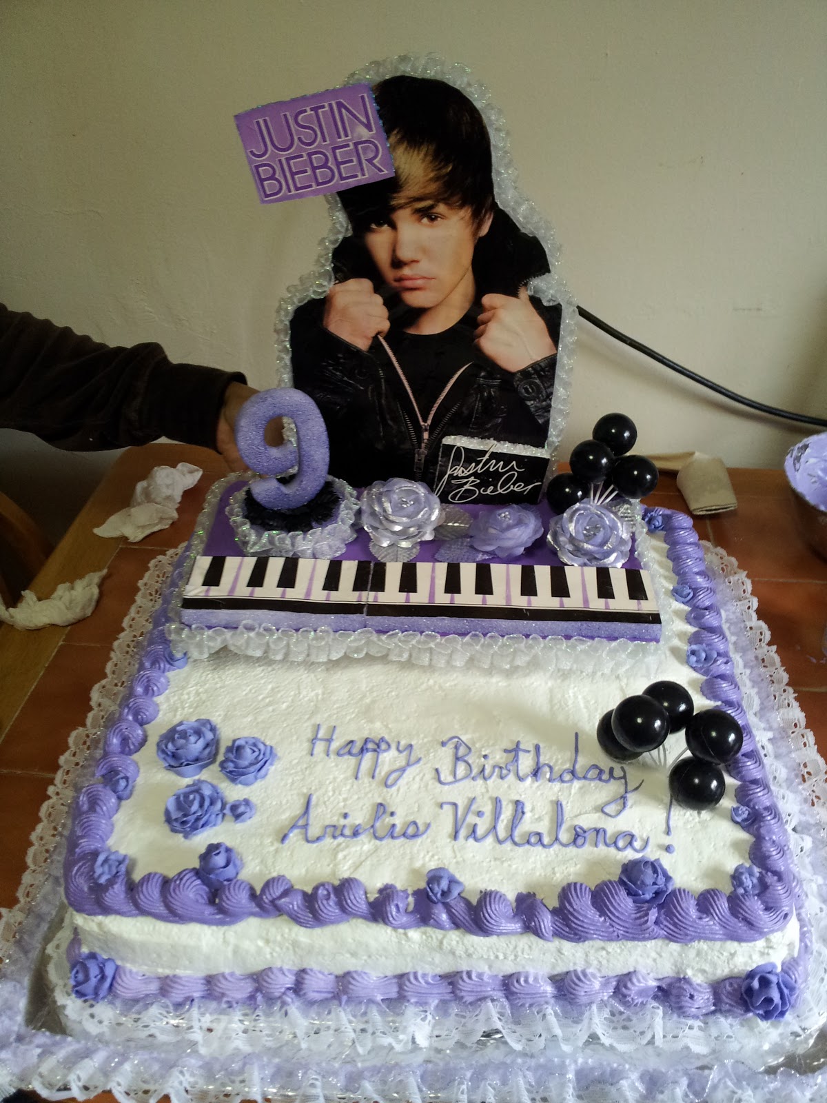Beautiful Cakes by Gismel Paulino Justin Bieber 2 lB Cake for a 9 year
