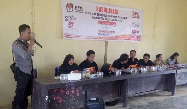 Sosialisasi Tata Cara Pencoblosan Pilkada Kalbar di Belitang
