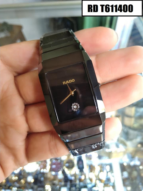 Đồng hồ nam mặt chữ nhật Rado RD T611400