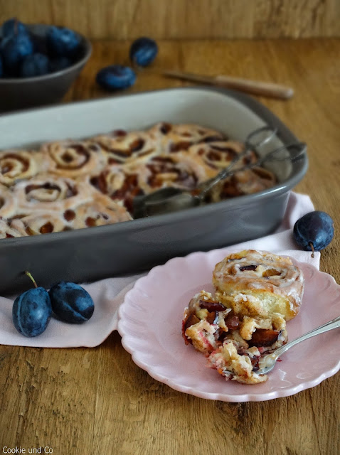 Zimtschnecken mit Zwetschgen