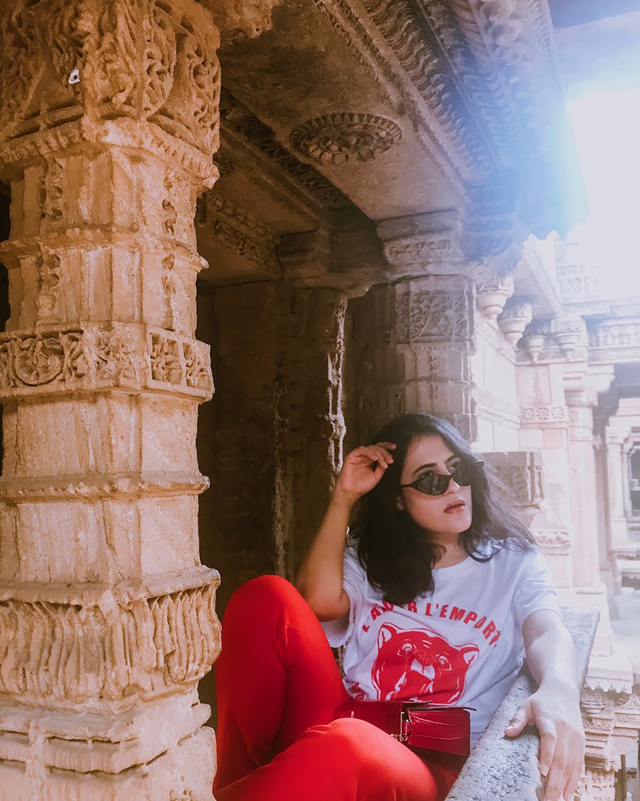 HOW I STYLED ORANGE PANTS FOR CASUAL DAY how to orange pant for casual day, fashionblogger, ahnedabad travels