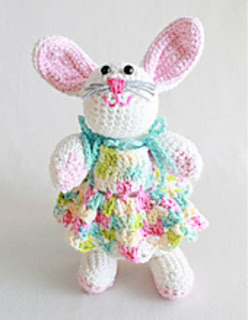 Amigurumi crochet Easter bunny