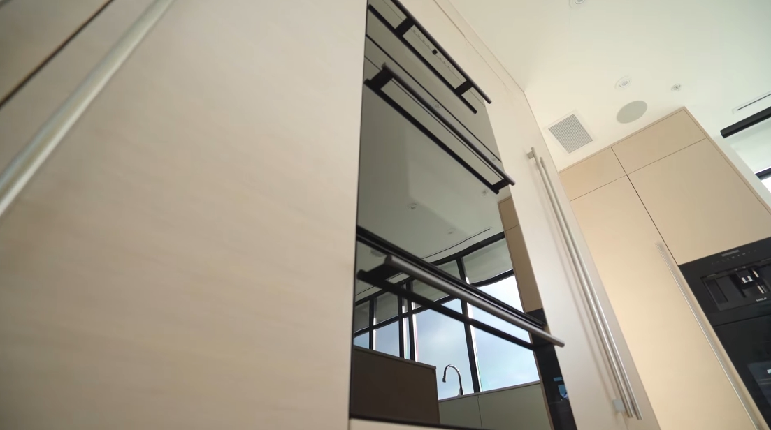 38 Interior Design Photos vs. 1211 Melville St #3801, Vancouver Luxury Penthouse Tour