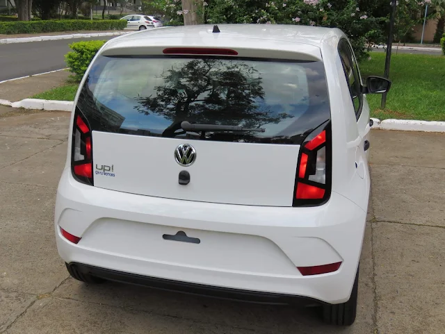 VW Up! Take 2018 completo