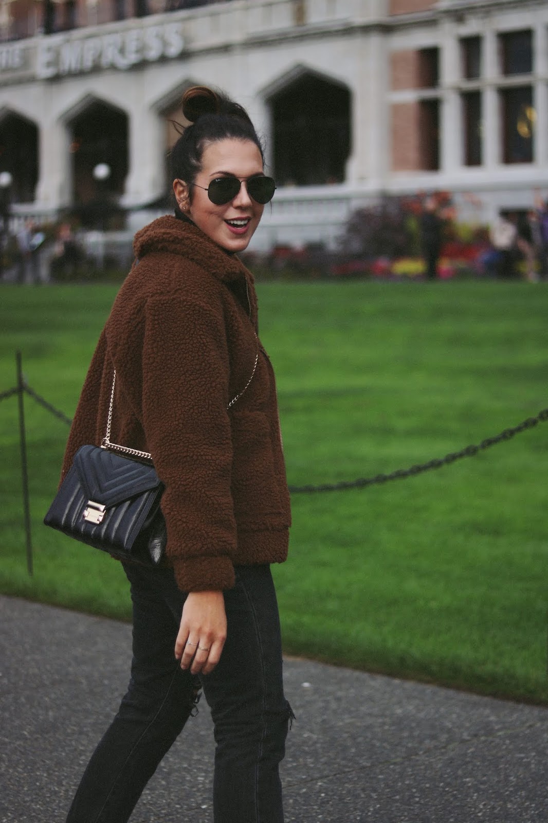 michael kors whitney bag Teddy Bear Coat outfit vancouver fashion blogger garage levis wedgie victoria empress hotel