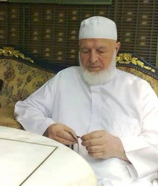 وفاة الشيخ الداعية المربي محمد هشام البرهاني عن 84 عاما 