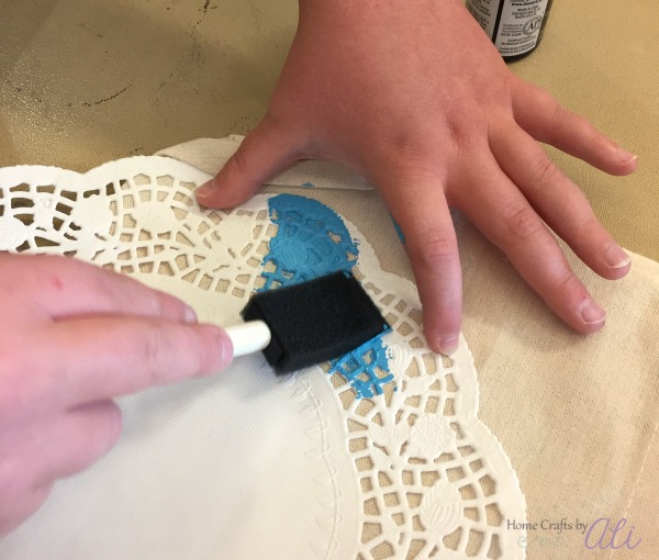 kids craft tutorial painting bags