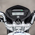 Três bandidos armados rendem popular e roubam motocicleta em Aparecida