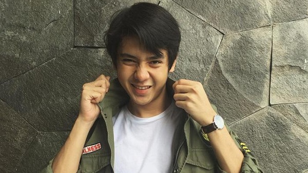 Kumpulan Foto Dan Profil Biodata Arbani Yasiz