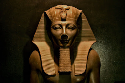 Thutmose III./publikováno z http://masculineepic.com/index.php/2015/10/14/thutmose-iii-titan-of-the-sands/