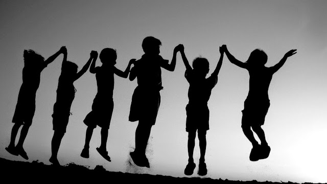 3 Cara Mudah Mendapat Teman Baru Disekolah Bagi Anak Pendiam, Pemalu, dan Penakut 3 Cara Mudah Mendapat Teman Baru Disekolah Bagi Anak Pendiam, Pemalu, dan Penakut