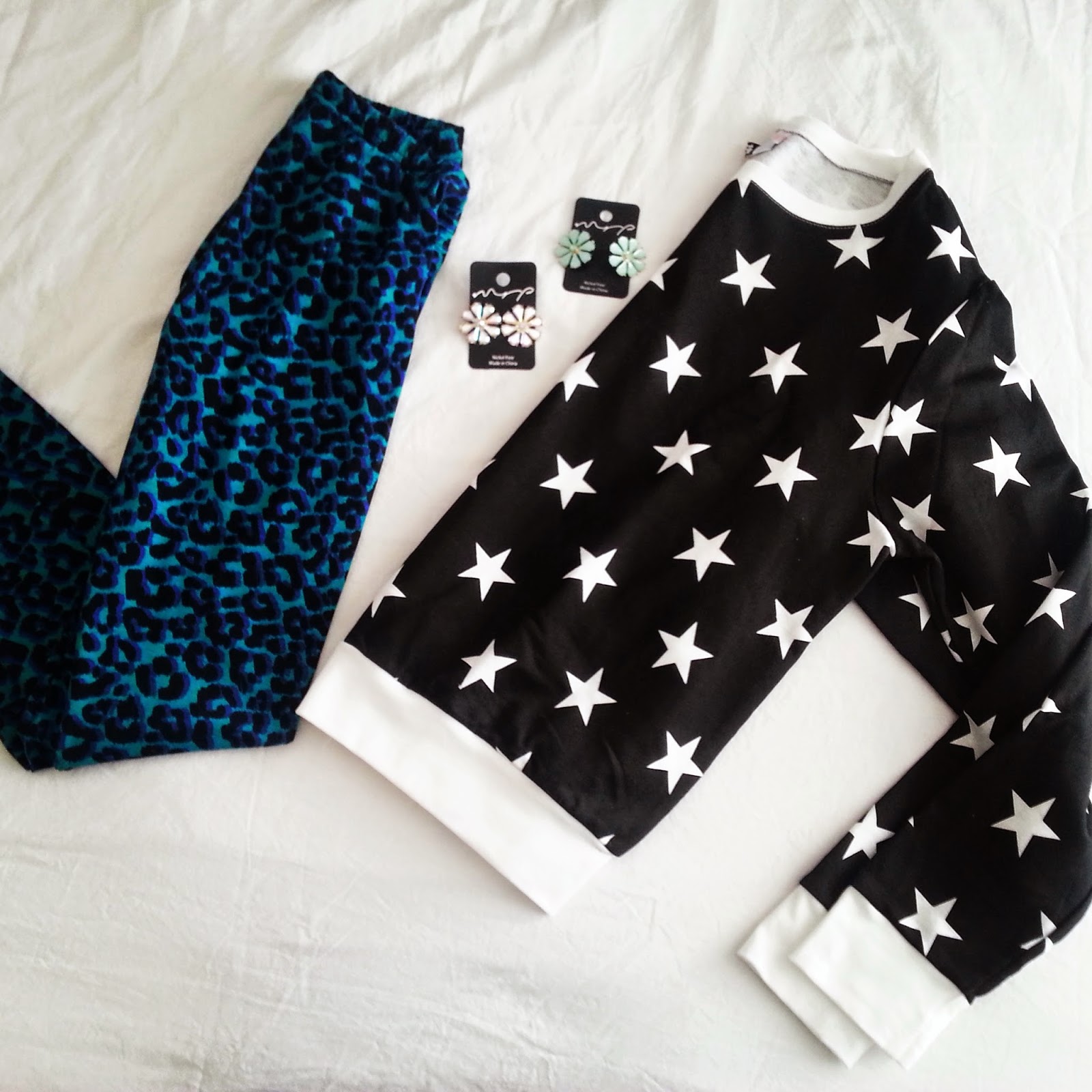 MR PRICE ONLINE SHOPPING EXPERIENCE Saturday Girl SA