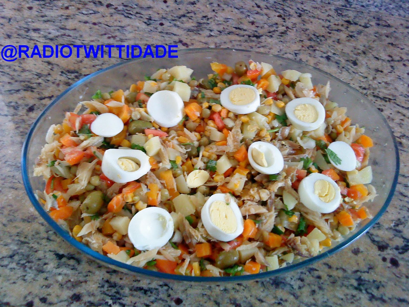 RADIOTWITTIDADE BACALHAU A MARTELO