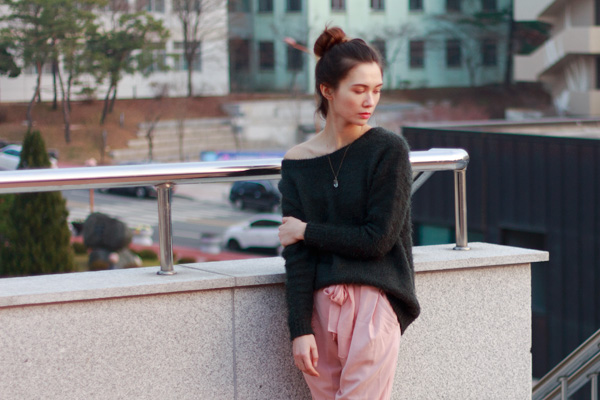 korean fashion, blush, joggers, fuzzy sweater, feminine joggers, comfy style, loungewear, korean fashion, belted pants, greylin, charles philip shanghai, asian style, casual n couture, my tangled musings blog