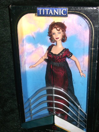 love actress nudes: Rose from The Titanic