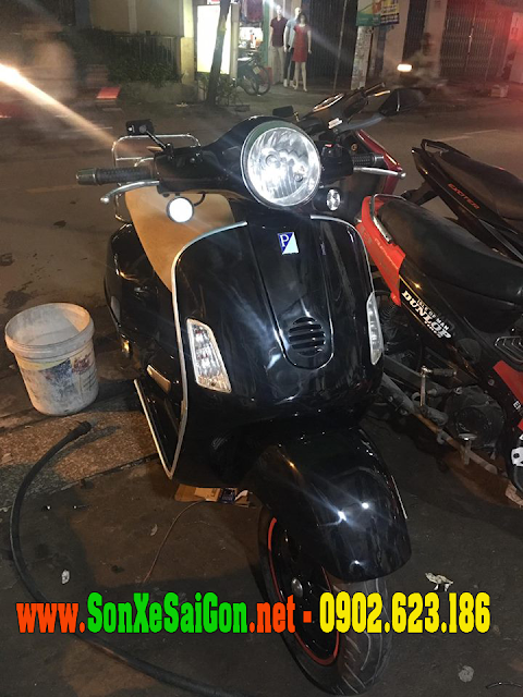 Mẫu sơn xe Vespa GTS màu đen bóng mạnh mẽ cực đẹp Mẫu sơn xe Vespa GTS màu đen bóng mạnh mẽ cực đẹp