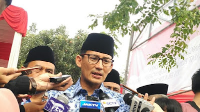 Tuai Kritikan, Sandi akan Pindahkan Tarawih di Monas ke Masjid