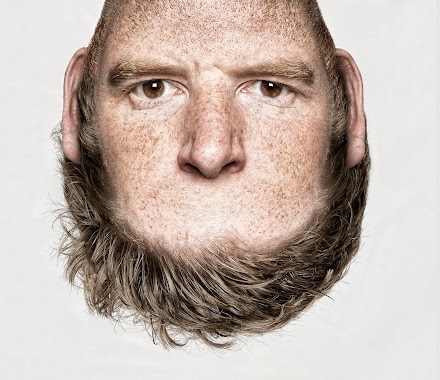 Kunst : Thorsten Schmidtkords ' Heads on Top ' | Creepy Foto Manipulation ( 4 Bilder )