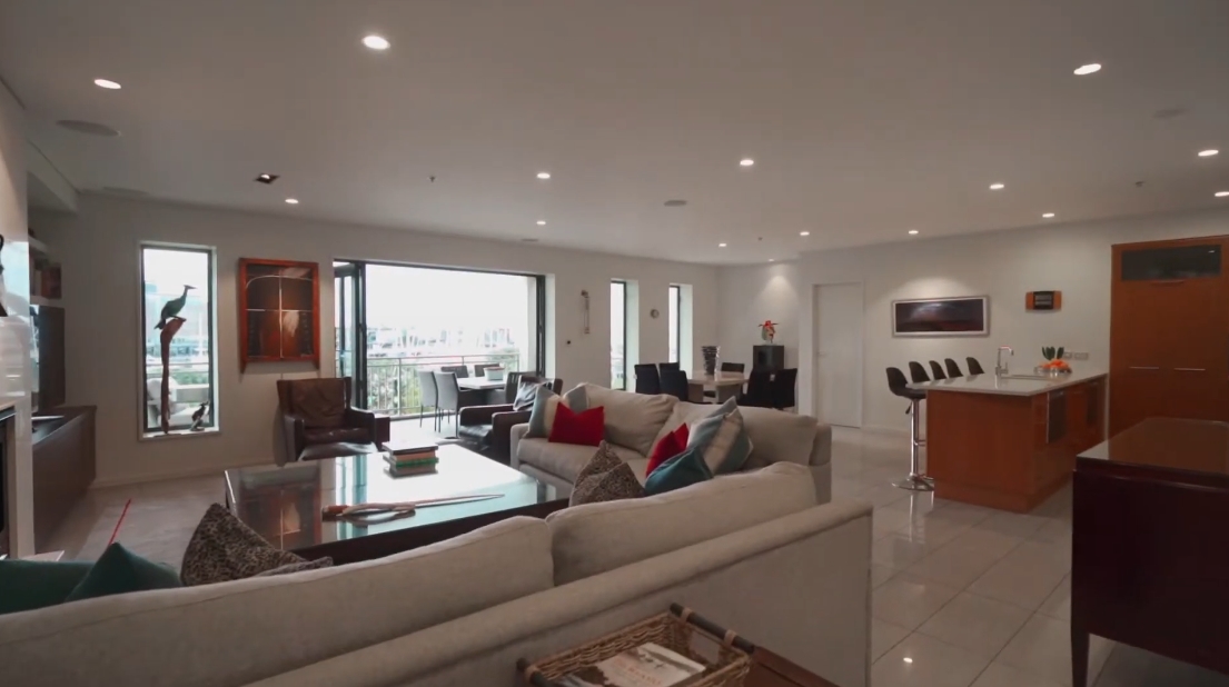 17 Interior Design Photos vs. 120 Customs St W #3A, Auckland Luxury Condo Tour