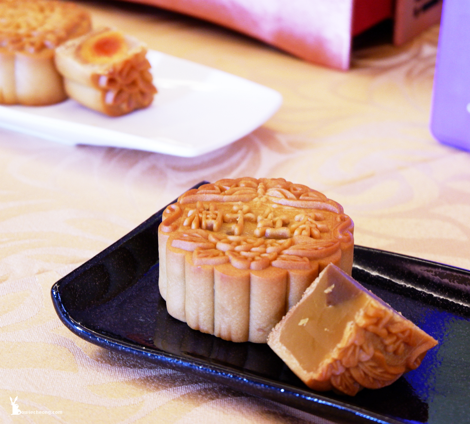 Tai thong mooncake