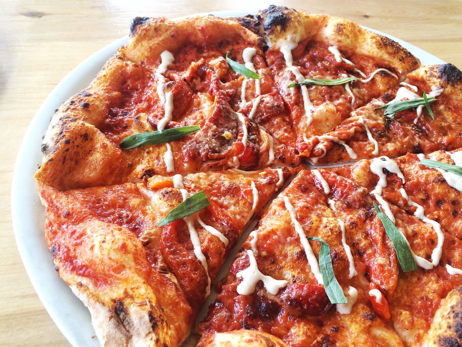 Planet Kelsey: Wood-fire pizza at Anodyne