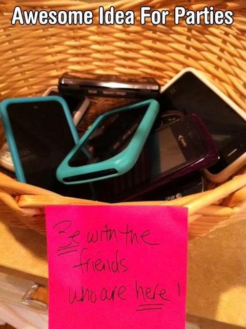 25 Pictures That Prove Technology Is Ruining Society - Now this is what should be happening. 25 Pictures That Prove Technology Is Ruining Society - Now this is what should be happening.